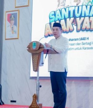 Pemkab Karawang Santuni Anak Yatim pada 10 Muharram 1448 H